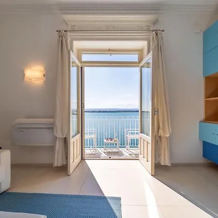 Alfeo Seafront - Sunset View In Ortigia Apartment